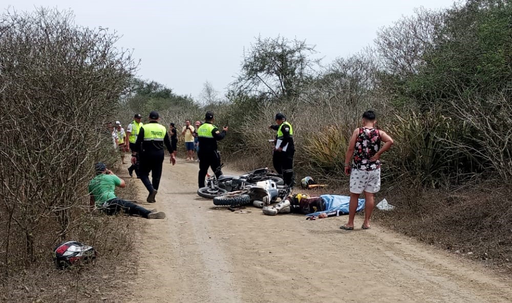 Choque de motos enduro