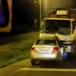 Una pareja de esposos falleció tras chocar el auto en el que se movilizaban contra un camión.