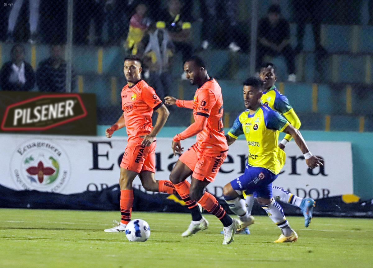 Barcelona perdió ante Gualaceo