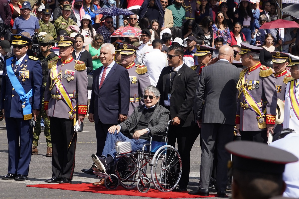 Guillermo Lasso Día del Ejército democracia