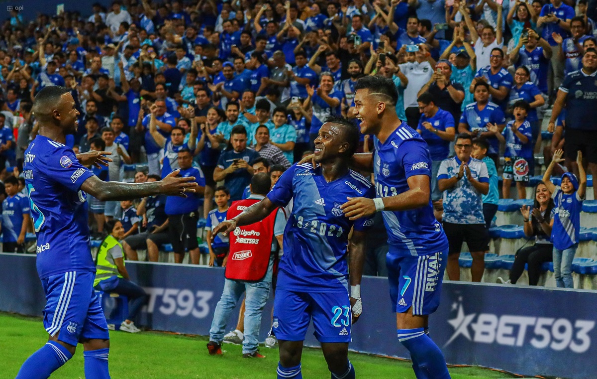 Miller Bolaños Emelec debut 2023