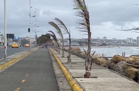 Ráfaga de viento en Manta