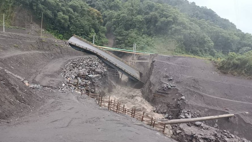 Tras dos días de intensa búsqueda de Deyter B., su cadáver fue hallado en el río Pucón del cantón Santa Ana.