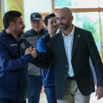 El técnico español Félix Sánchez a su llegada a la Casa de la Selección para su presentación