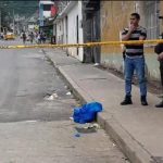 La Policía encontró partes de un cuerpo humano en el centro de Esmeraldas.