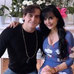 El único hijo de la actriz y cantante Maribel Guardia y el fallecido artista Joan Sebastián murió de un infarto.