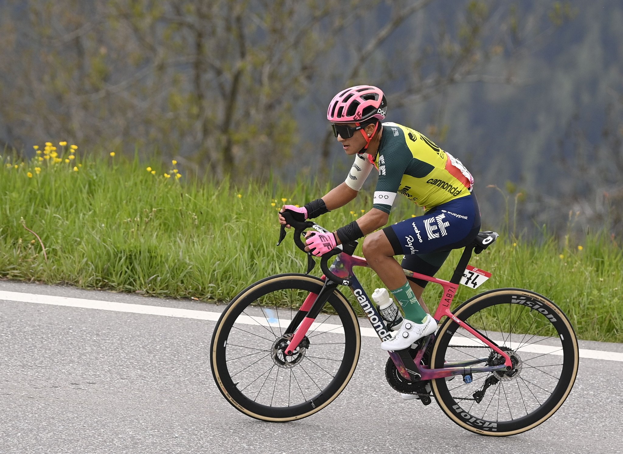 El ciclista ecuatoriano Alexander Cepeda fue uno de los grandes protagonistas de la etapa 13 del Giro de Italia.