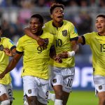 La selección ecuatoriana de fútbol Sub-20 remontó un 1-0 adverso y derrotó a Eslovaquia en el Mundial de fútbol que se disputa en Argentina.