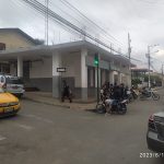 Ladrones hacen un hueco en la pared para robar en agencia de BanEcuador en Rocafuerte