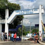 Pese a que el 70% de Portoviejo ya recibe agua potable a través de tuberías, hay quienes aún claman por el servicio.