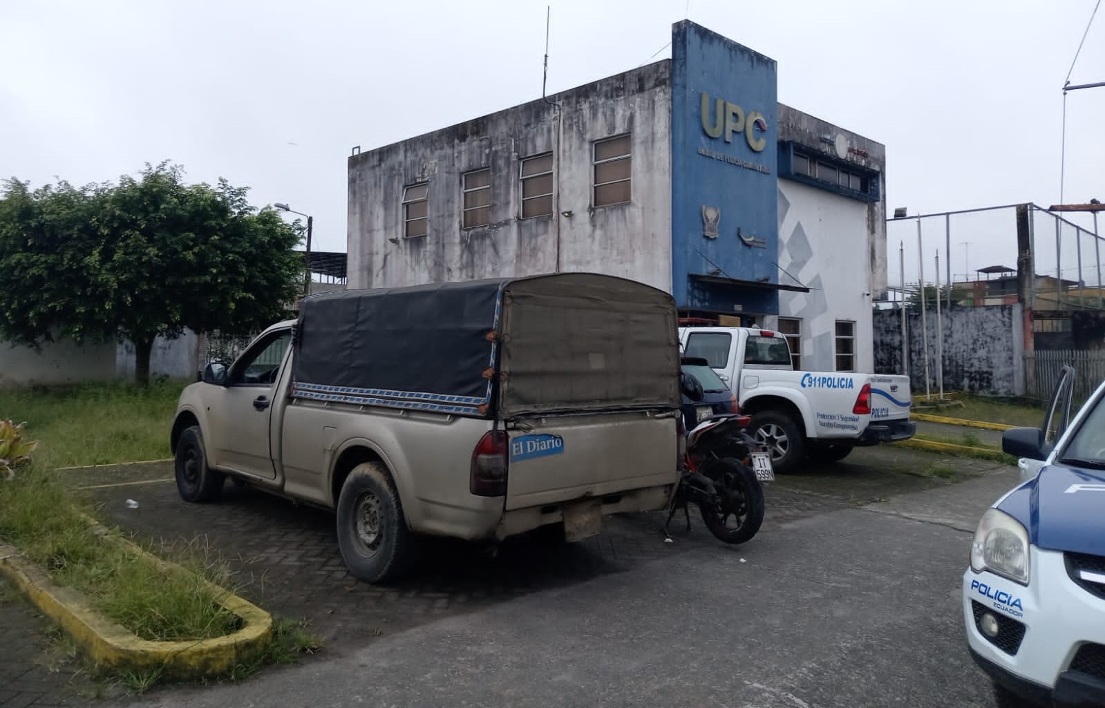 Carro de Diario Centro robo Santo Domingo se llevan los periódicos