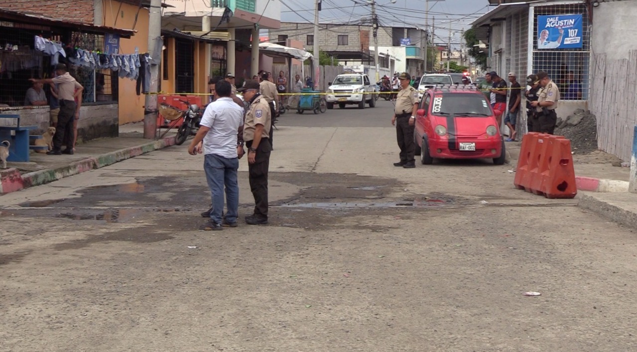 Mujer fue víctima colateral de balacera en La Florita