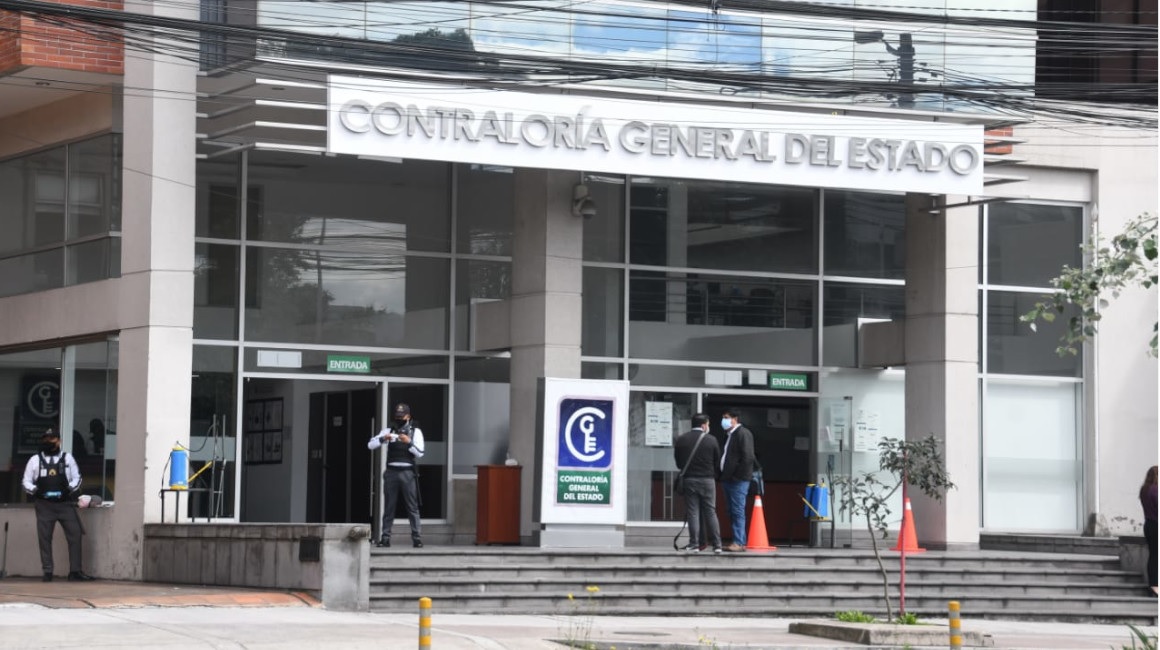 Mediante un comunicado de prensa publicado en sus redes sociales la Contraloría General del Estado lo confirmó.