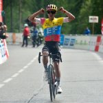 Richard Carapaz sufre caída en la etapa 1 del Tour de Francia