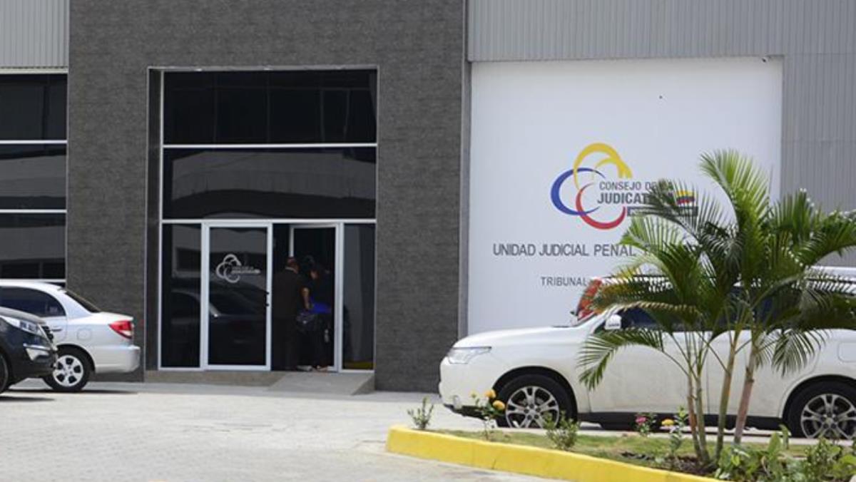 Todos los servidores judiciales de la provincia de Manabí recibieron un mensaje en calidad de "urgente".