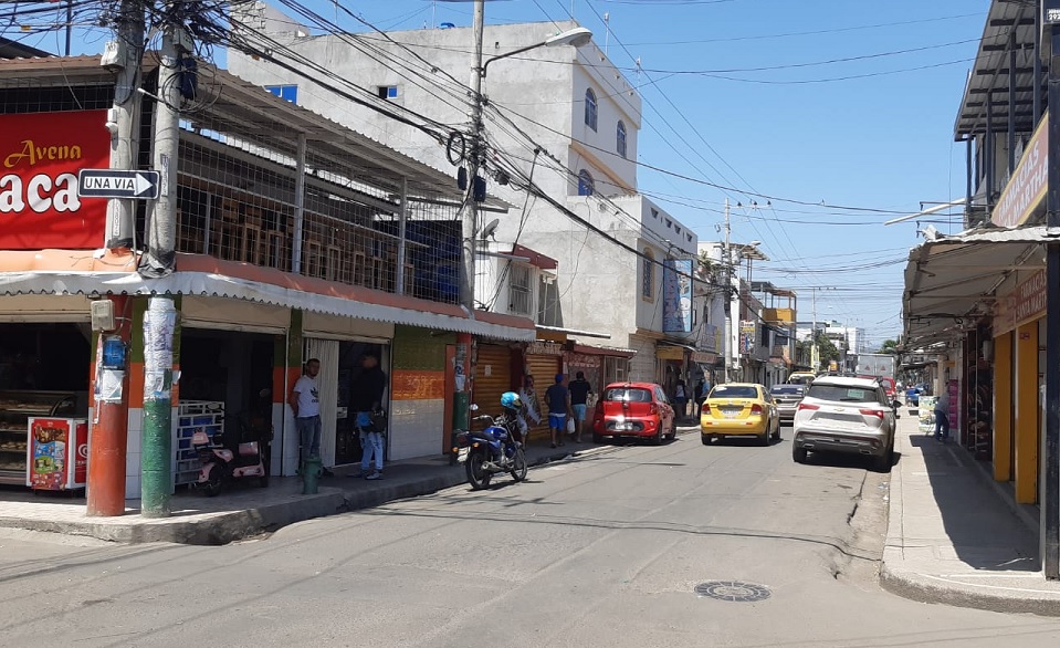 Un niño de ocho años falleció tras recibir el impacto de una bala, durante un atentado registrado en Manta, Manabí.