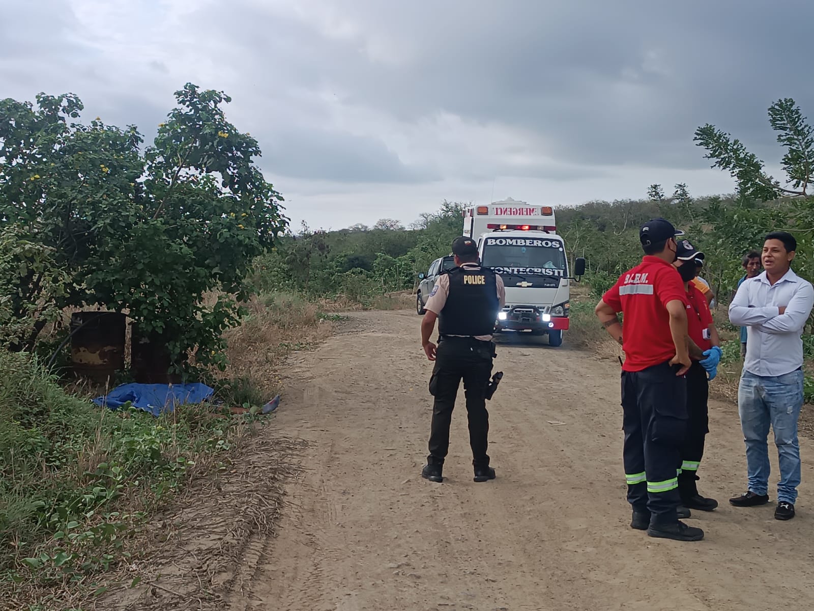 Los cuerpos de tres personas son hallados en diferentes vías de Manabí