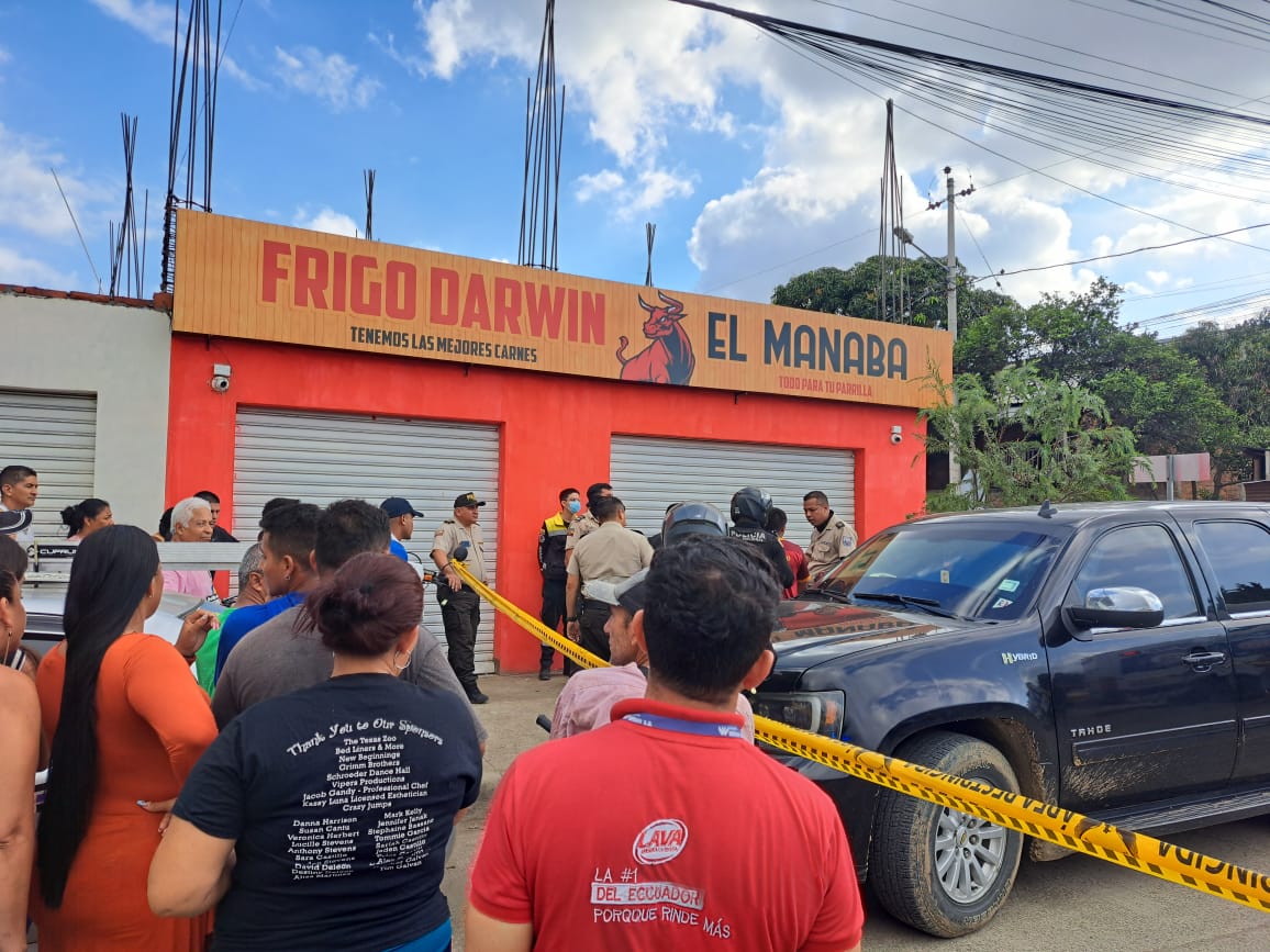 Al propietario de un local de venta de carnes, en la ciudadela San Alejo, lo asesinaron de varios disparos.