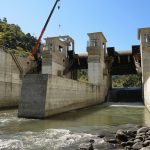 Trece años han pasado desde que se inició la construcción del complejo hidroeléctrico Toachi Pilatón y aún hay obras pendientes.