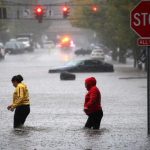 Gran parte de New York amaneció inundada lo que motivó al alcalde Eric Adams a que declarase el estado de emergencia.