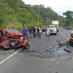 Choque entre dos vehículos cobra la vida de dos personas, en Esmeradas