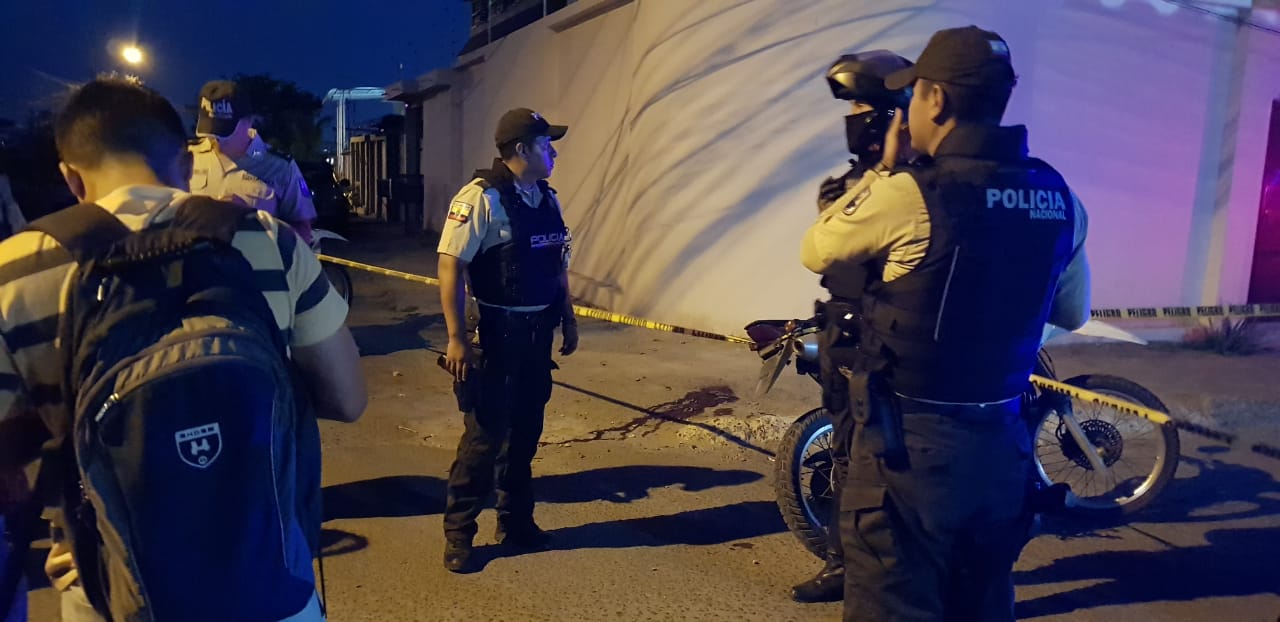 Balacera en Las Cumbres deja una persona herida