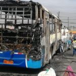 Bus quemado en Guayaquil.