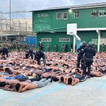 Ejército y Policía ingresan a la Penitenciaría y a la cárcel de Esmeraldas