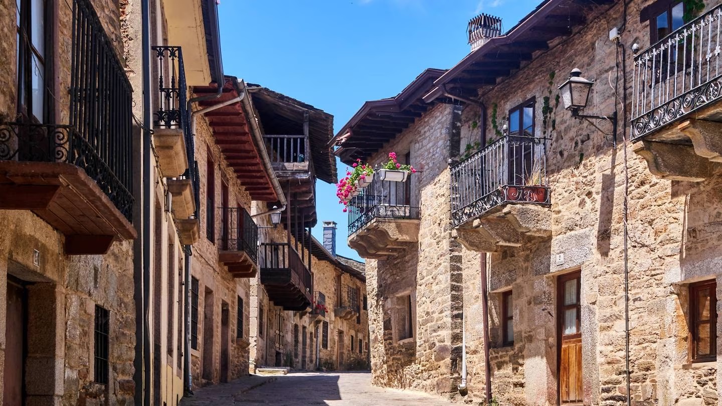 Los pueblos de España que pagan a quienes se muden a vivir allí