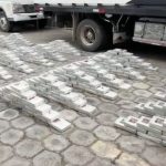 Agentes de la Policía Nacional detectaron media tonelada de cocaína que era transportada a bordo de un camión.