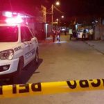 A una mujer trans la atacaron a cuchillazos en el suburbio de Guayaquil. El principal sospechoso fue detenido.