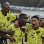 A la Casa de la Selección, en el norte de Quito, llegaron los primeros tres jugadores de la lista de convocados por La Tri.