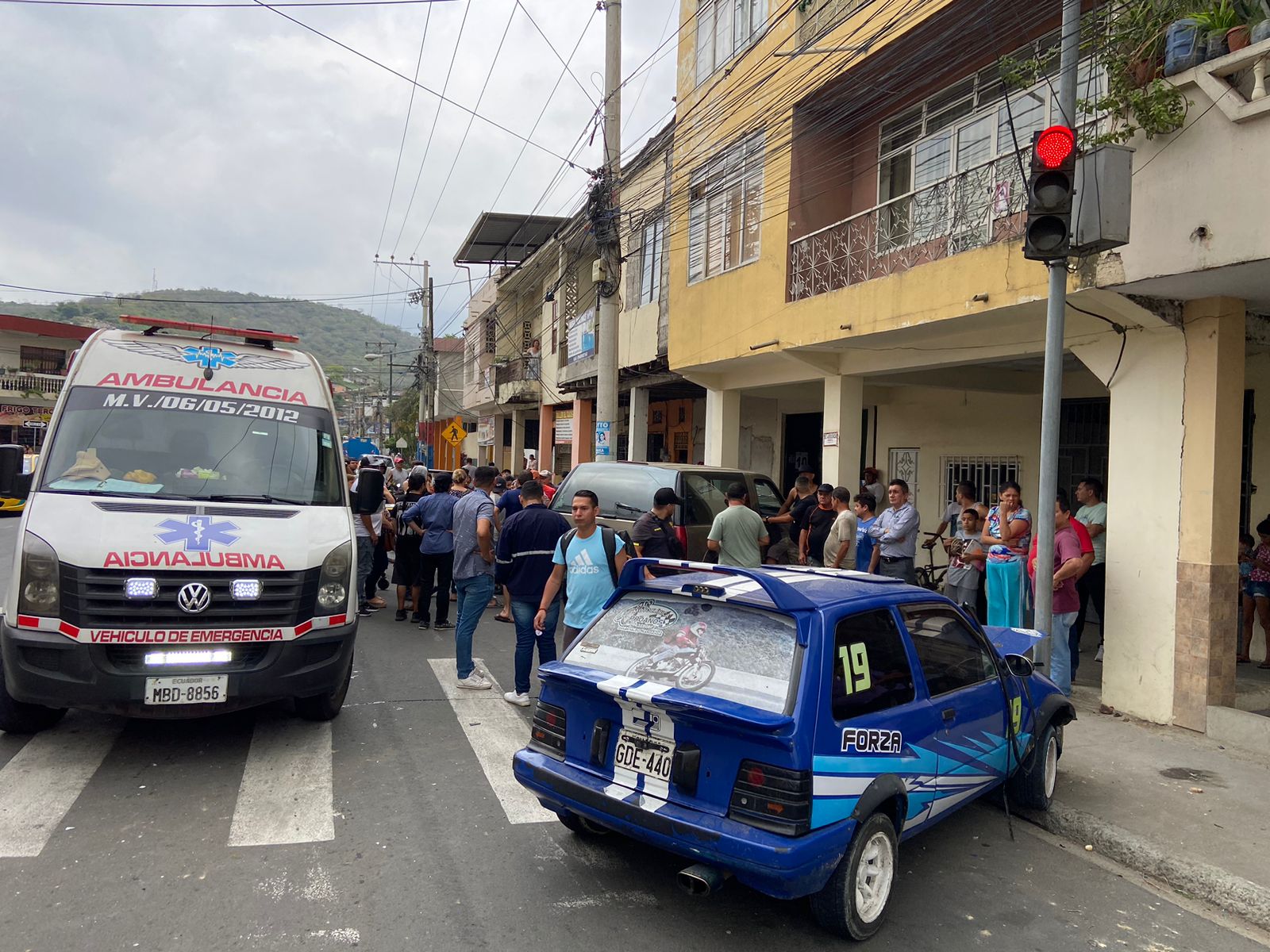 Portoviejo: Choque múltiple quedó registrado en cámaras de seguridad