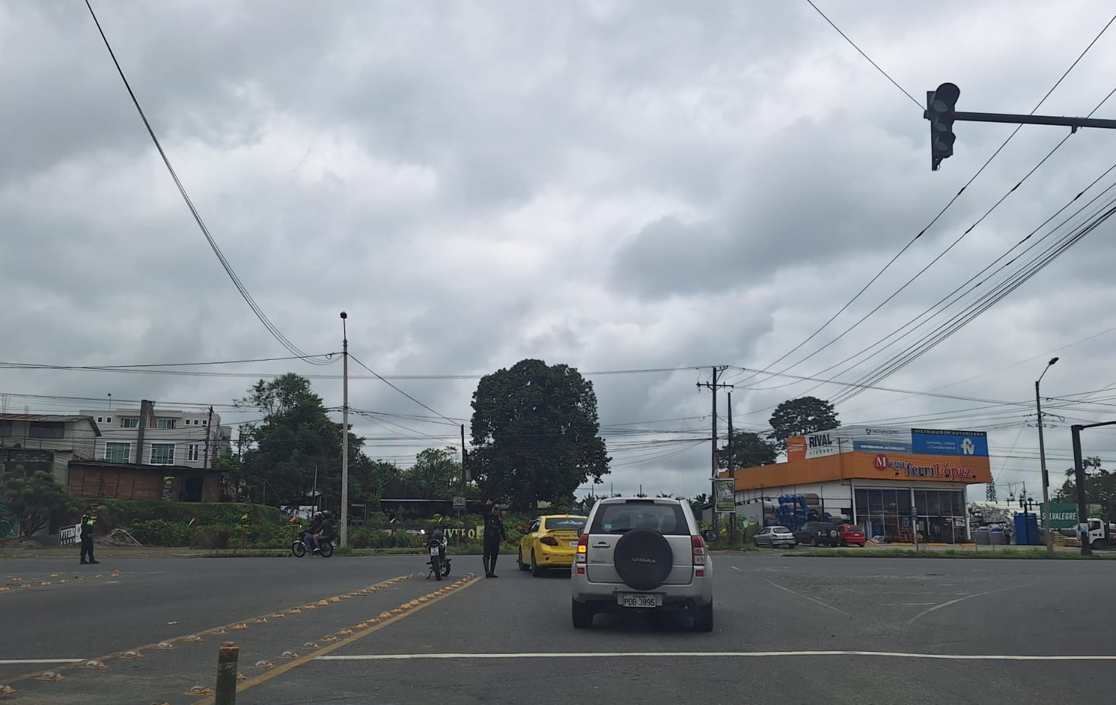 Incertidumbre en Santo Domingo por cortes de luz