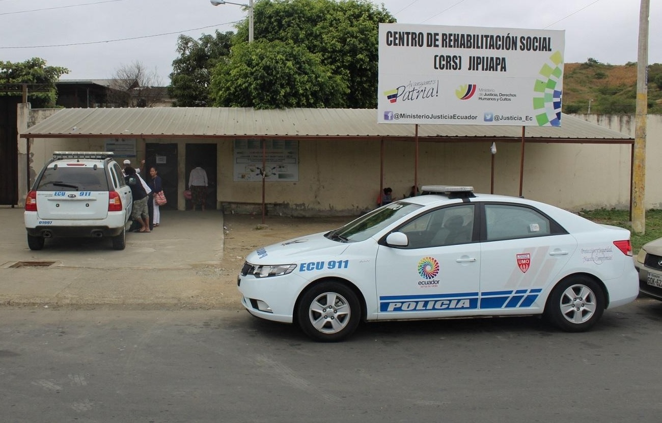 Un ciudadano extranjero logró burlar los filtros y controles de seguridad de la cárcel de Jipijapa, en Manabí y escapó.