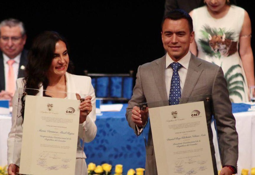 Daniel Noboa y Verónica Abad Rojas recibieron sus credenciales como presidente y vicepresidenta de la República del Ecuador.