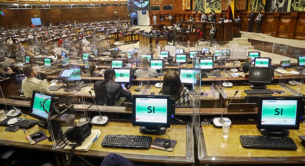 Muchos ciudadanos miran absortos cuál ha sido la principal prioridad que se trató en la nueva Asamblea Nacional.