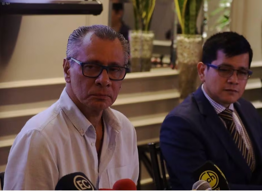 La Policía Nacional admite haber cometido "un error administrativo" de una circular con el nombre de Jorge Glas.