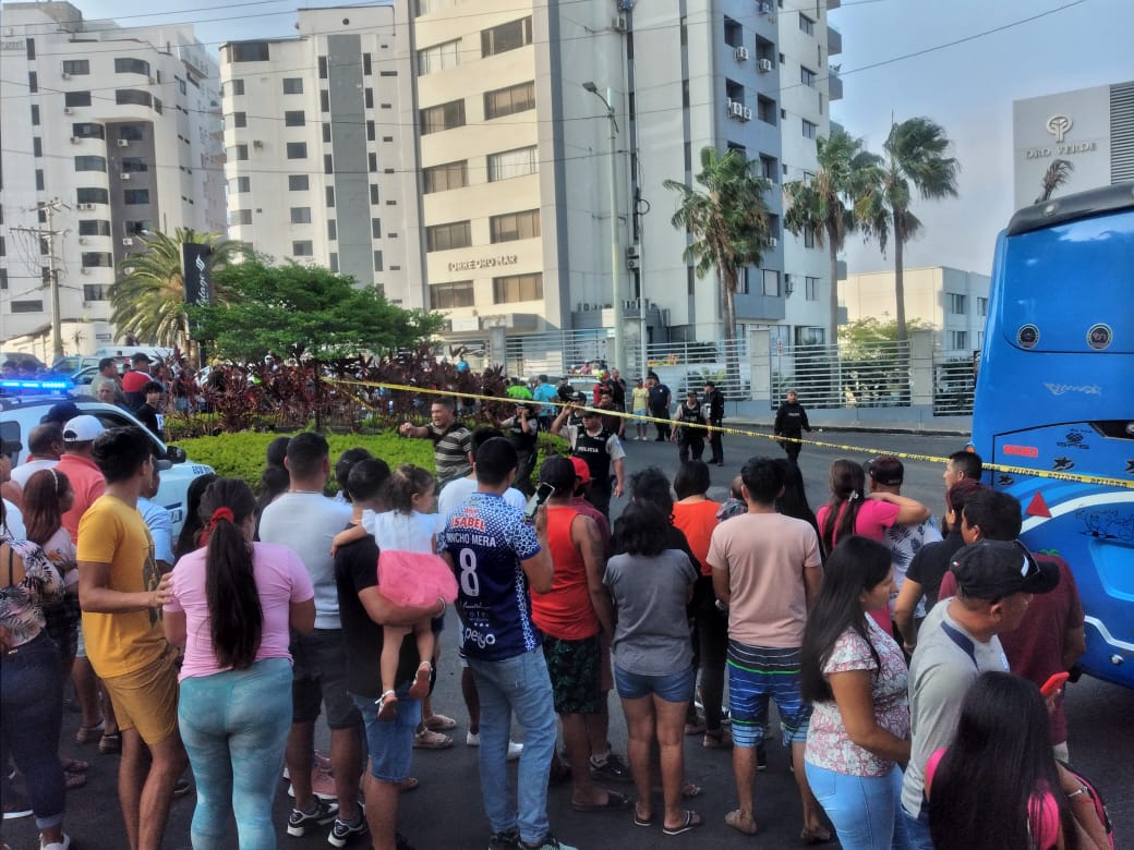 Agente de tránsito herido en Manta