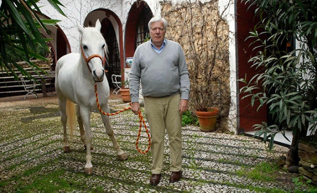 El heredero de Hermès, Nicolas Puech, soltero y sin hijos, ha tomado una decisión que parece única e irrevocable.