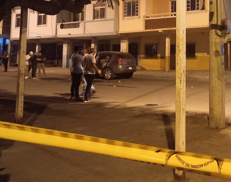 Una nueva balacera registrada en la ciudad de Manta, provincia de Manabí, dejó como saldo dos hombres muertos y un herido.
