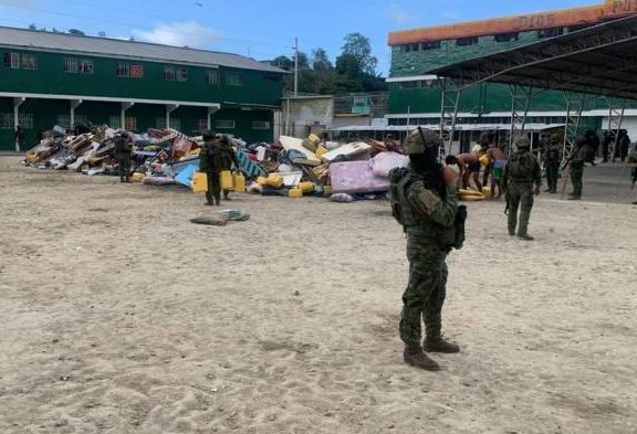 Dos presos fueron recapturados tras fugarse de la cárcel de Esmeraldas