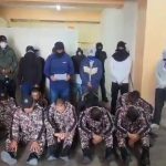 Varios guías penitenciarios se encuentran retenidos en al menos cuatro cárceles del país y son amenazados con cuchillos.