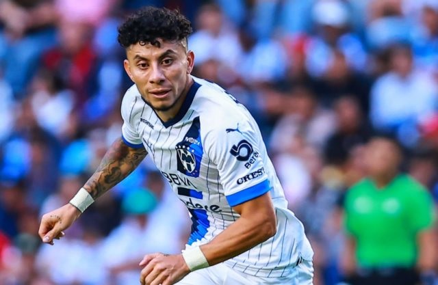Dos periodistas deportivos de México calificaron al futbolista ecuatoriano Joao Rojas, de ser un "niño chiflado".