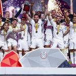 El Real Madrid obtuvo su decimotercera Supercopa de España tras golear al FC Barcelona, su eterno rival deportivo.