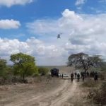 Policías y militares destruyeron lo que sería una pista clandestina, en la provincia de Santa Elena, detallaron las autoridades.