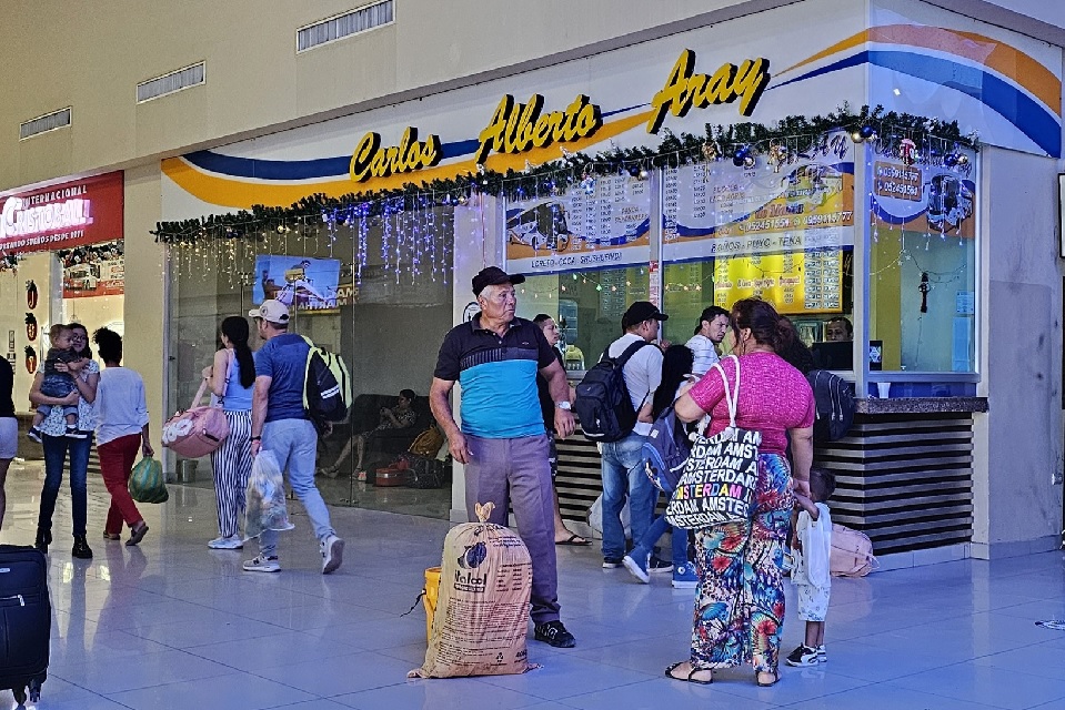 La terminal terrestre de Manta, Luis Valdivieso Morán, de Manta, retoma sus actividades este jueves 11 de enero del 2024.