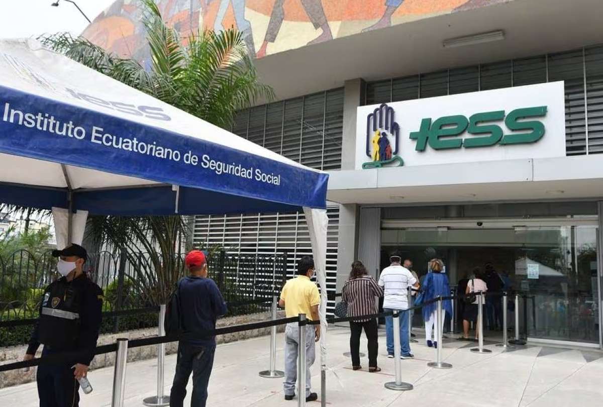 El IESS anunció ‘optimización’ de su personal