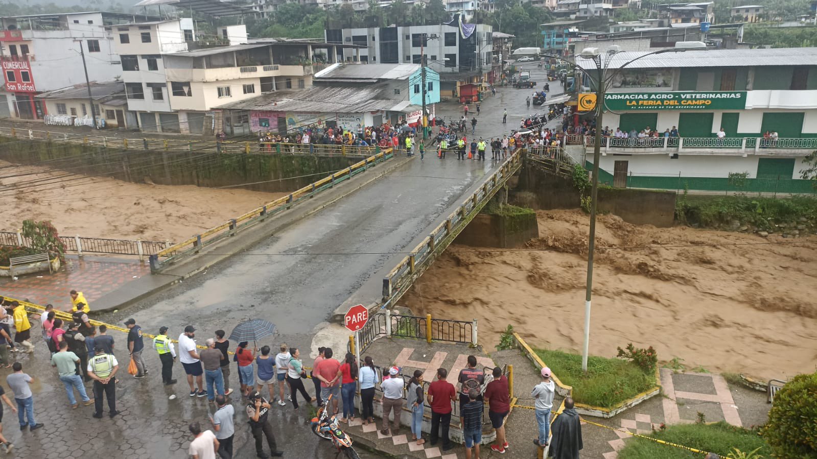 Alerta en Caluma por desbordamiento de dos ríos