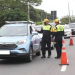 Quienes tengan caducada su licencia de conducir podrán circular por el país, pero para ello deberán cumplir con un requisito.